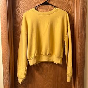 Like New Wild Fable Vintage Yellow Sweatshirt Size L